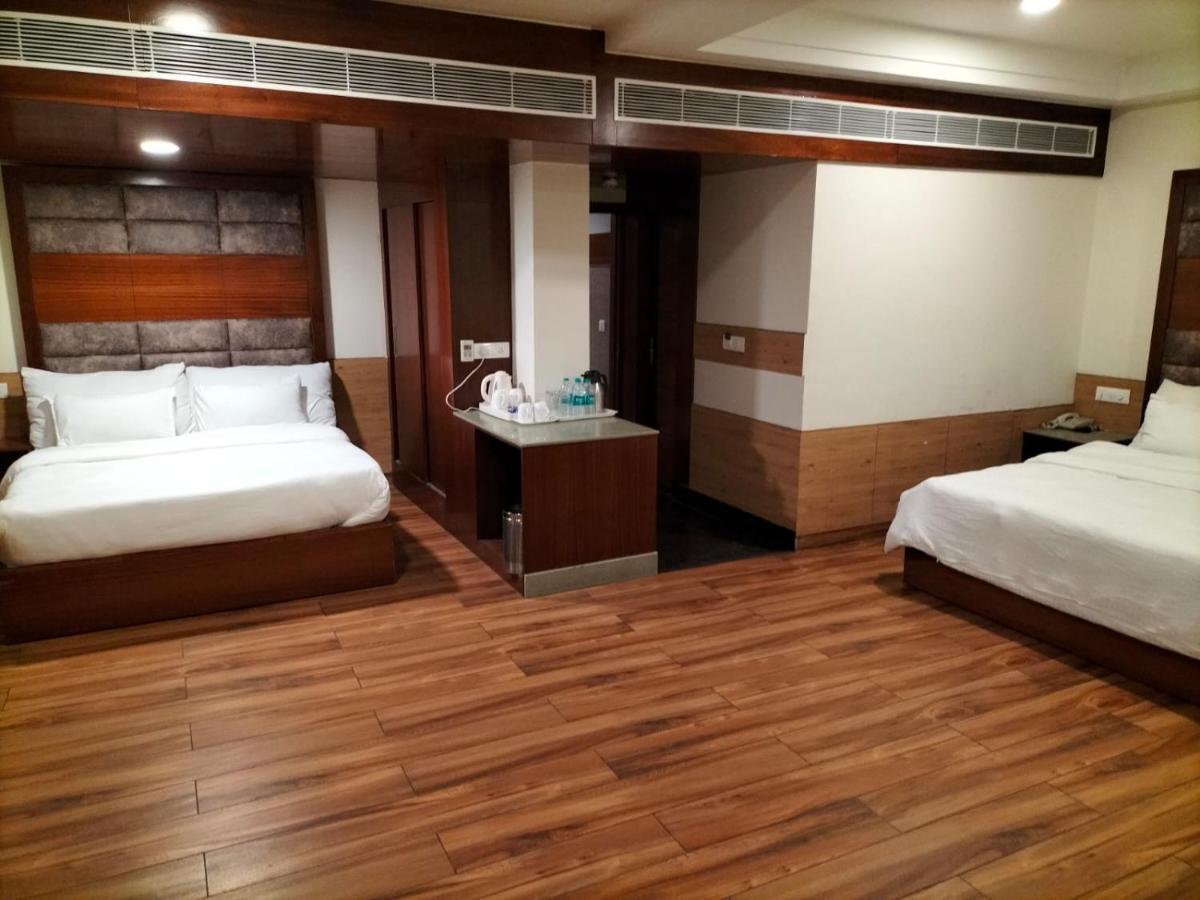Hotel Ambica Katra Katra  Kültér fotó