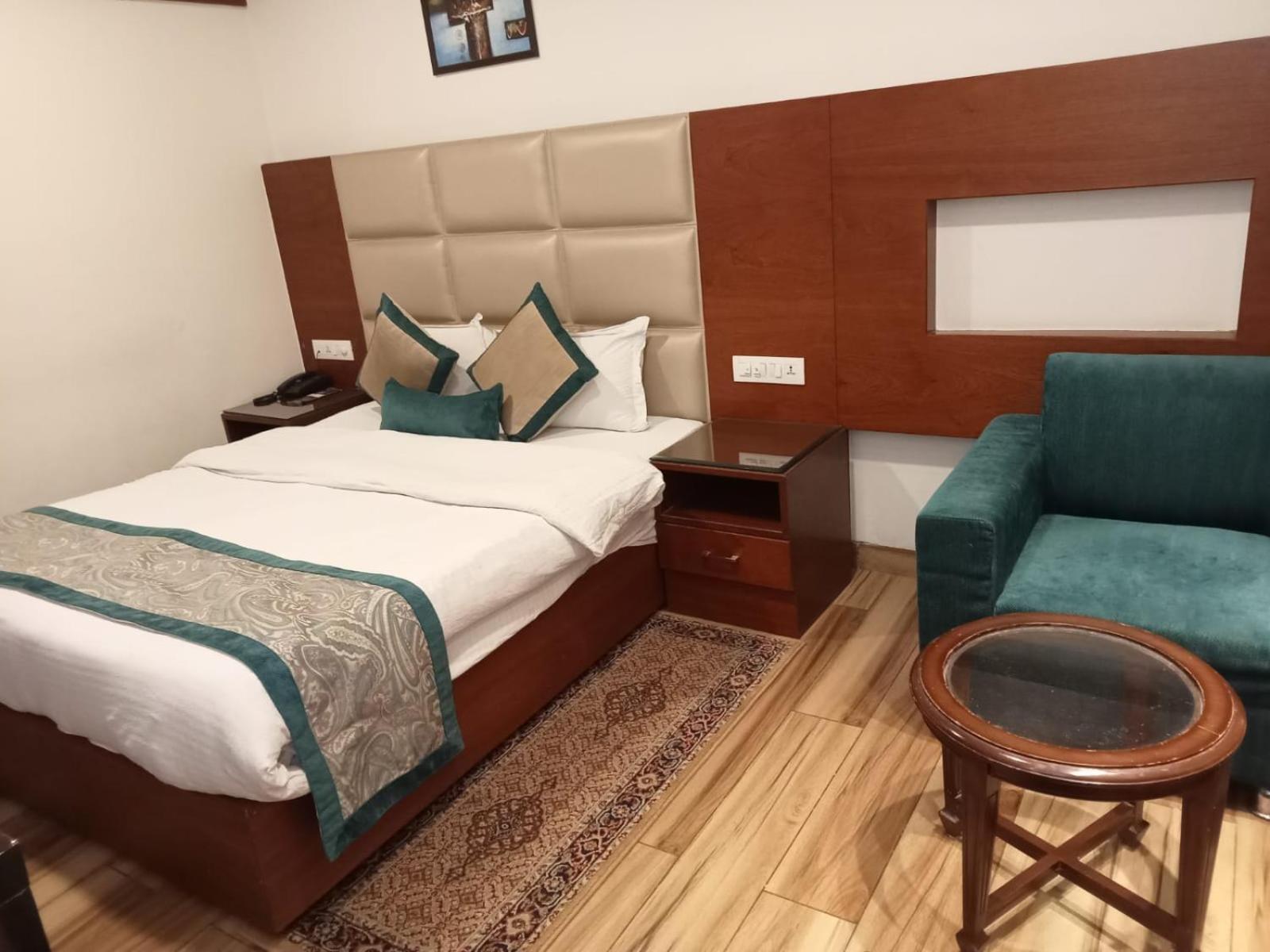 Hotel Ambica Katra Katra  Kültér fotó