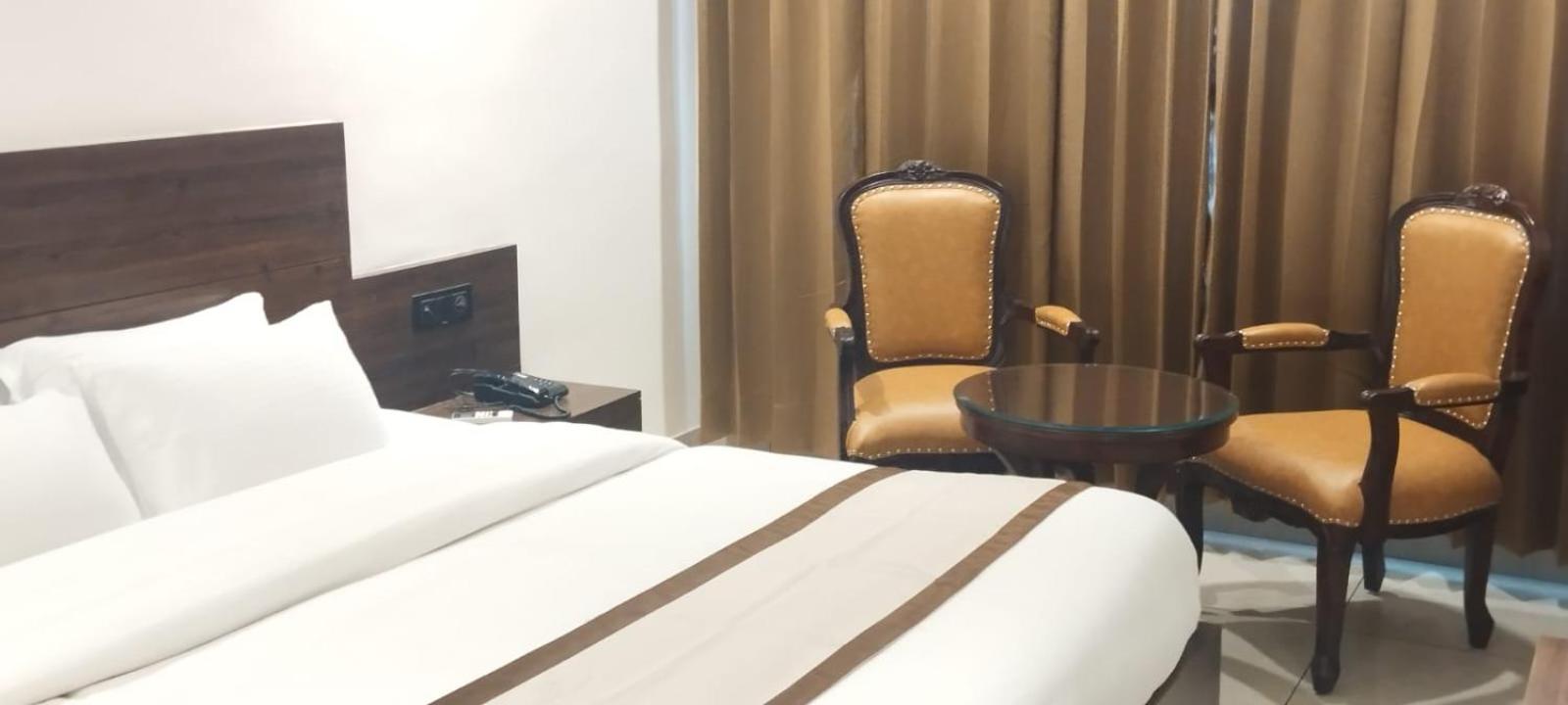 Hotel Ambica Katra Katra  Kültér fotó