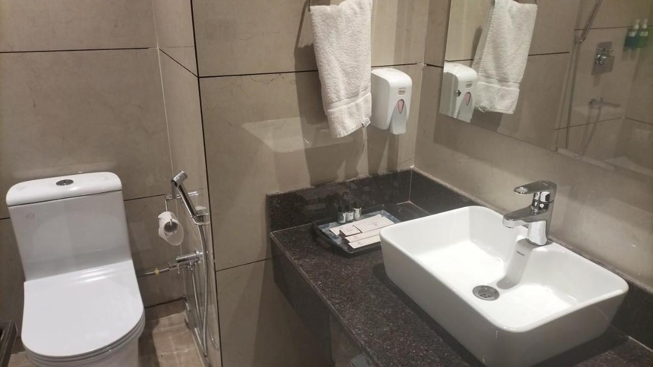 Hotel Ambica Katra Katra  Kültér fotó
