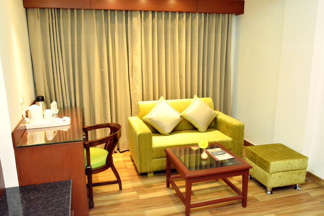 Hotel Ambica Katra Katra  Kültér fotó